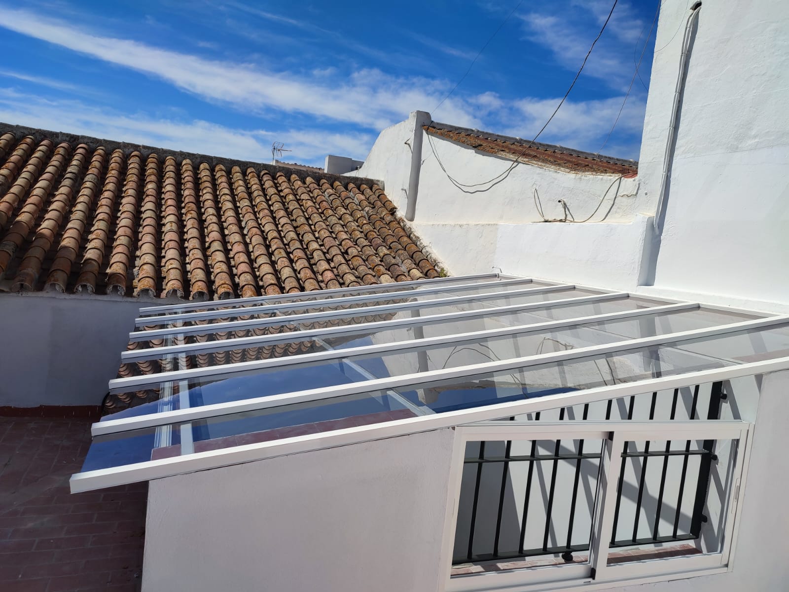 Techo de Cristal con Estructura de Aluminio